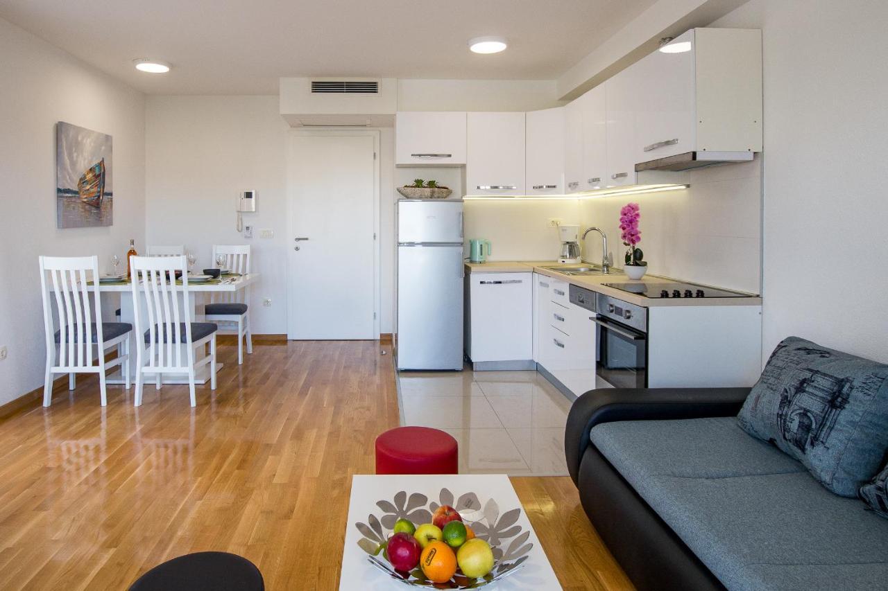 Apartments Mattea Makarska Extérieur photo